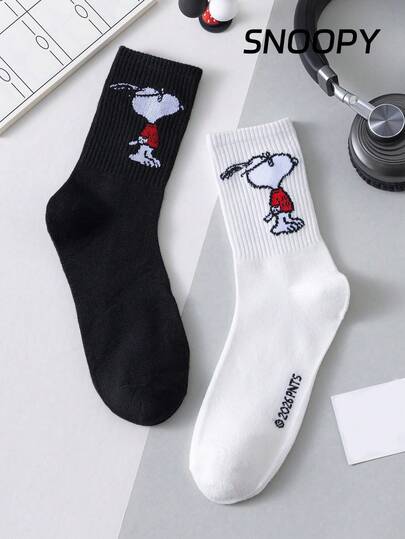 SNOOPY زوجان من جوارب طاقم الرجال الأصلية ذات نمط سنوبي الأسود والأبيض لفصل الصيف، تصميم كرتوني جميل لجوارب سنوبي للرجال، مقاومة للروائح وامتصاص الرطوبة، جوارب طاقم رياضية عادية بنمط كرتوني، مناسبة للطلاب/البالغين كهدايا أو للارتداء اليومي