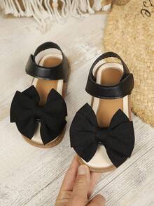 1 Pair Girls' Black Flat Sandals, Soft Leather, Butterfly & Flower Decor, Adjustable Strap, Round Toe, Non-Slip Soft Sole, Fashion & Cute Princess Style, Suitable For 3-15 Years Old Girls, Daily, Beach, School, Spring/Summer 2026 - Black - View 1