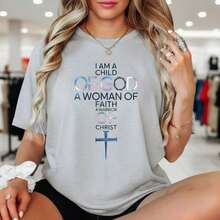 1pcsWomen's Christian Graphic Cotton T-Shirt, "I Am A Child Of God" Faith Print Short Sleeve Tee, Casual O-Neck Religious Top, S-5XL Plus Size180gummer Tops For Women,Graphic Tees Women - 淺灰色 - 查看 6