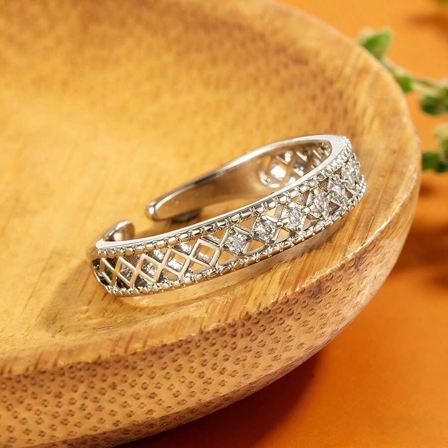 1 chiếc nhẫn bạc S925 thiết kế lưới rỗng, đính đá zirconia tổng hợp, bản nhẫn có thể điều chỉnh, trang sức thanh lịch và sang trọng để đeo hàng ngày dành cho nữ. - Bạc - Xem 1