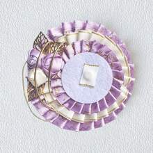 1个复古设计徽章夹，11种颜色可选，流苏蝴蝶翅膀玫瑰褶皱圆形徽章夹，手工DIY成品，动漫卡通游戏角色扮演周边徽章夹，ACG名人粉丝周边，宅男配件，漫展角色扮演服装装饰 - A - 查看 20