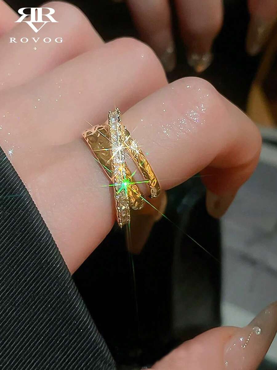 1 chiếc nhẫn đồng sang trọng, tinh tế, đính đá Zirconia hình thánh giá, thiết kế độc đáo, thanh lịch, thích hợp cho các buổi tiệc, họp mặt, tiệc chiêu đãi. - Vàng - Xem 1
