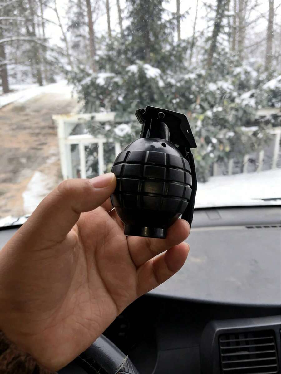 1个黑色塑料手榴弹模型（无灯光） - 恶作剧道具、角色扮演装备、战术训练及户外游戏玩具、军事爱好者收藏品、男士派对惊喜礼物、独特个性化生日节日礼物、时尚周边、创意趣味流行玩具 - 黑色 - 查看 1