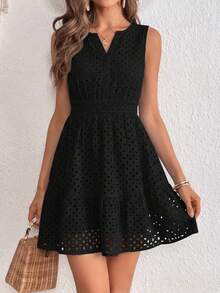 PRETTYGARDEN Women's Summer Dress Sleeveless V Neck Eyelet Cutout Swinging A-Line Flowy City Walks Wedding Guest Graduation Beach Vacation Sun Dress - 黑色 - 查看 2