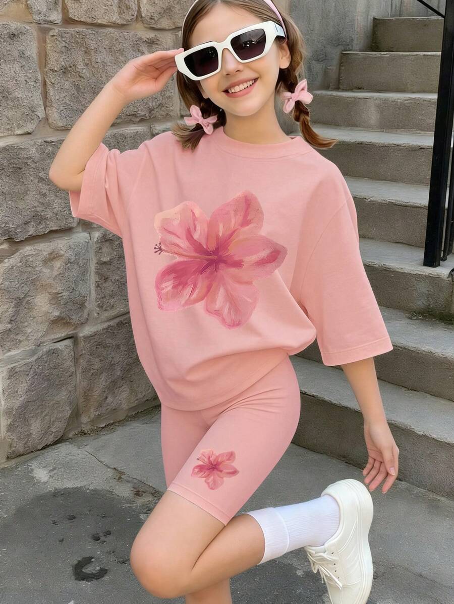 2件組少女度假風套裝,包含扶桑花印花寬鬆T恤與單車短褲,適合好友聚會與日常休閒穿著 - 粉色 - 查看 1