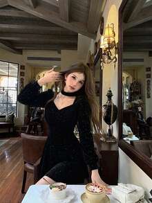 Solid Color Short V-Neck Halter Sparkly Casual Dress, Suitable For Dates, Vacation, Versatile - Black - View 5
