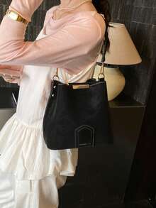 Neue Mode Nischen-Stil lässige vielseitige Bucket Bag, matte klassische hochwertige breite Riemen Damen Schultertasche, Umhängetasche geeignet für Arbeit, Dates, Einkaufen, täglichen Gebrauch - Schwarz - Übersicht 6