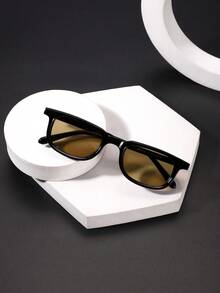 1 gọng kính hình chữ nhật bằng polycarbonate dành cho nam, kiểu dáng tối giản, độc đáo, năng động, phù hợp với phong cách thường ngày, du lịch, nghỉ dưỡng. Kèm hộp đựng kính. - Nhiều màu - Xem 9