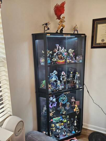 BROTTAR Corner Display Cabinet With Glass Doors, 65" Lighted Curio Cabinet With 3 Color LED Lights For Collectibles, 4-Tier Showcase Display Case With Human Body Sensor For Toys, Books, Black | 3 Color Lights, For Collectibles, 4-Tier, Display Case, Human Body Sensor, For Toys