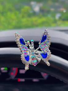 Trang trí xe hơi hình bướm pha lê 3D, 2 cánh bướm đính đá 3D, trang trí nổi 3D, dễ lắp đặt, chống trượt, phù hợp với mọi loại xe, trang trí nội thất xe hơi sang trọng dành cho nữ. - Đồ trang trí - Xem 7
