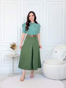 Short-Sleeved Striped Blouse With Puff Sleeves, Bow, And Button. - Green - View 2