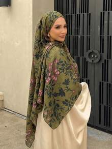 Màu xanh lá cây đậm