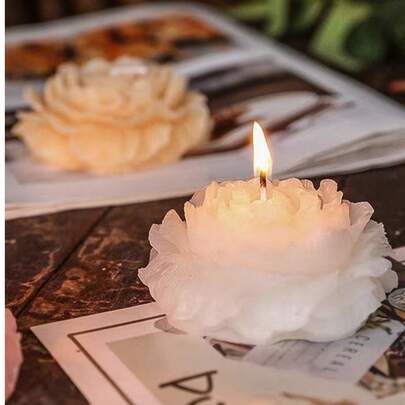 1pc Floral-Shaped Candle, An Elegant Scented Candle, Suitable As A Birthday Gift, Graduation Gift, Student Gift, Holiday Gift, Back-To-School Dorm Decorating Set, Wedding, Mother's Day, Valentine's Day, Christmas (Natural Wax, Handmade Floral Design, Long-Lasting Fragrance).