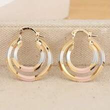 Minimalist Elegant Hollow Round Hoop Earrings, Versatile Accessory For Women, Suitable For Daily, Dating, Gifting For Holidays And Birthdays - Gold - View 4