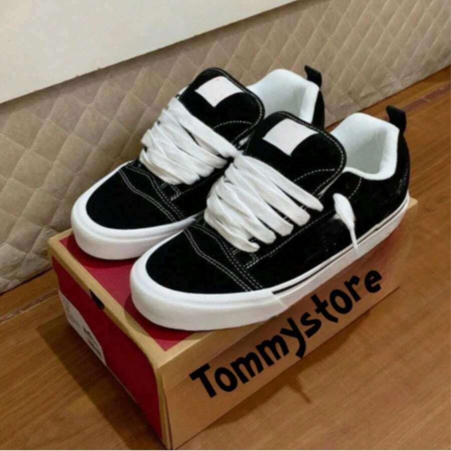 Knu Vintage Old Sneakers For Men And Women, Casual Skate Shoes, Stock , Autumn Casual, Spandex, Embroidered, Casual, Office, All Seasons - 專利商標局 - 克倫民族大學 - 查看 1