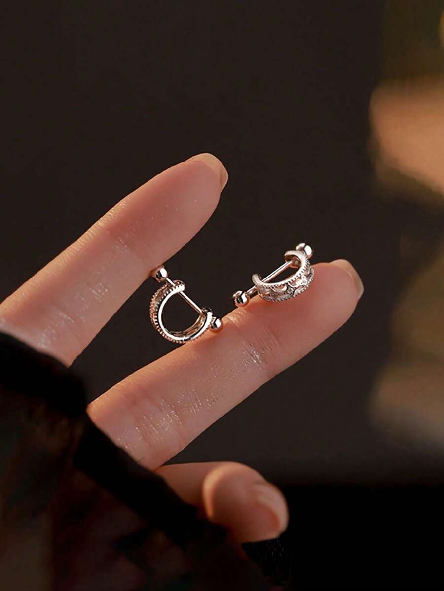 GAGAFEEL 一对时尚优雅的几何造型精致小巧的925纯银耳环，适合女性日常佩戴、朋友聚会、作为礼物赠送。 - 銀色 - 查看 1