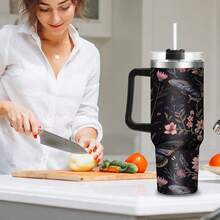1 cană izolată din oțel inoxidabil de 40 oz, cu design cu lună și molii, capacitate mare, decor drăguț, corp și mâner colorate, cadou perfect pentru familie, prieteni, iubitori de insecte și copii, potrivită pentru birou, școală, casă, picnic, camping în aer liber - Multicolor - Vizualizare 9