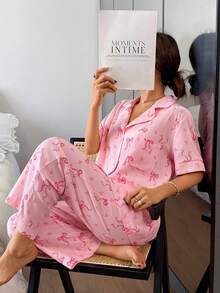 Dreamivo Set de pijamale roz cu imprimeu dulce și funde, cardigan cu guler, mânecă scurtă + pantaloni cu croi larg, material moale, pijama de casă feminină, poate fi purtată în aer liber, 2 bucăți - Roz - Vizualizare 1