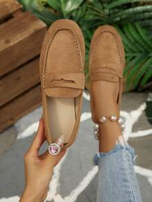 Women's Spring New Round Toe Plus Size Flat Slip-On Loafers, Beaded Tassel Bow Decor Comfortable Casual Shoes For Commuting - Khaki - View 2