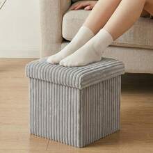 Taburete Organizador de Pana de 38x38x38 cm Tela Suave para Sala de Estar Decoración de Interiores Moderna Plegable Organizador Textura Relieve Multiusos. - Gris Claro - Ver 2