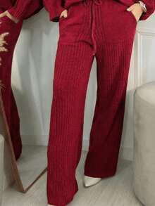 Women's Cold Weather Set In Ribbed Mousse Knit - Oversized Blouse And Pants | Fits Sizes 36 To 44 | Textured Pattern | Wool-Like Fabric | Drawstring Pocket | Women's Clothing | Daily Wear | Autumn/Winter - Red - View 3