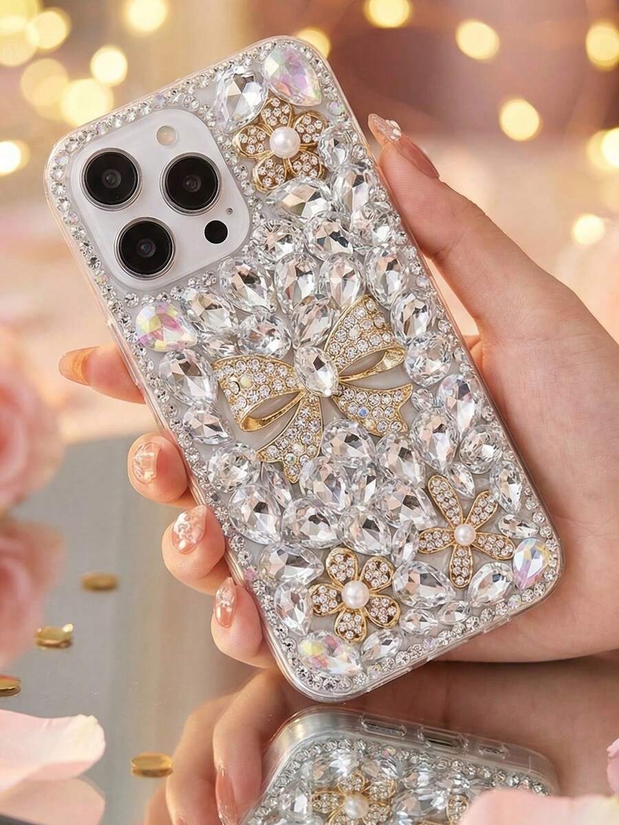 1 Ốp lưng điện thoại sang trọng đính đá 3D mạ điện hình nơ và hoa ngọc trai, thiết kế bao phủ toàn bộ, tương thích với iPhone 17/16/15/13 Pro Max & Galaxy S26/A56 & Redmi 15 – Món quà Ngày của Mẹ thanh lịch dành cho mẹ, quà sinh nhật và kỷ niệm hoàn hảo! - trắng - Xem 1