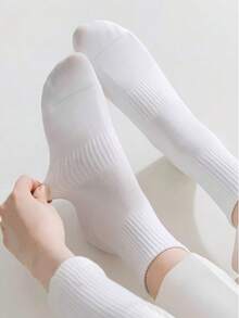 Casual Versatile Solid Color Mid-Calf Socks - White - View 3