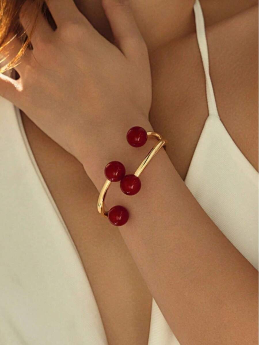 1 chiếc vòng tay ngọc trai giả, thích hợp để đeo hàng ngày. - Màu Đỏ Sâu - Xem 1