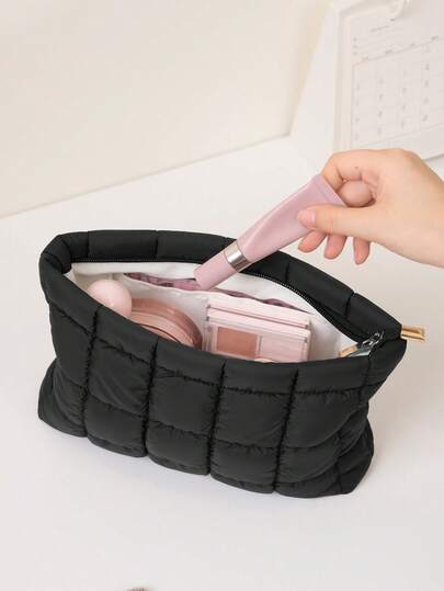 1pc Large-Capacity Puffy Quilted Makeup Bag, Shockproof Lightweight Plaid Toiletry Bag, Women Stylish Portable Organizer, Waterproof Cosmetic Pouch, Suitable For Storing Nails, Cosmetics, Lipsticks, Toiletries, Cards, And Coins Pocket, An Essential Portable Clutch For Going Out, Travel, Vacation, Business Trip, Home Organization, Festivals Gifts Birthday Gifts, Anniversary Gifts, Daily Surprises, Back To School