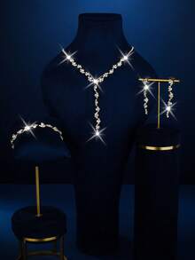 一套简约镶钻爪链项链、耳环和手链三件套首饰，适合女性日常佩戴 - 金色2 - 查看 2