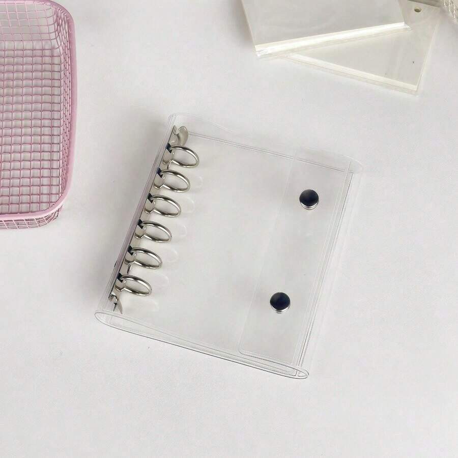 Carpeta de anillas transparente portátil A7 con diseño de doble hebilla, puede almacenar fotos hermosas. Se puede usar para exhibir colecciones de pegatinas, aplicable a libros de pegatinas, cuadernos, artículos de oficina, útiles escolares y útiles de regreso a la escuela.