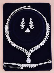 CORUIXI Juego de joyería de 4 piezas de lujo y elegante con zirconia cúbica en forma de lágrima para mujer, que incluye collar, aretes, pulsera y anillo. Collar de gargantilla de cristal y diamante brillante de plata adecuado para novia, dama de honor o regalo de cumpleaños. - Plateado - Ver 3