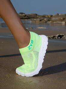 ZVB Barefoot-Friendly Water Shoes, Soft-Soled Women's Beach Shoes For Swimming, Diving, Fishing, Outdoor Quick-Dry Summer Sandals, Anti-Slip & Breathable - 螢光綠 - 查看 7