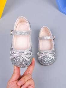 1 par de zapatos de princesa con lazo brillante y cierre de gancho y bucle para niñas, adecuados para fiestas, banquetes y todas las estaciones - Plateado - Ver 9
