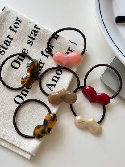 1条女士简约优雅醋酸纤维弹力发圈，饰有玳瑁心形图案，用途广泛，可用于扎马尾辫、盘发，适合日常、休闲、派对、海滩、度假、发型设计、洗脸/洗头、化妆等场合，时尚配饰，适合春、夏、秋、冬四季佩戴。