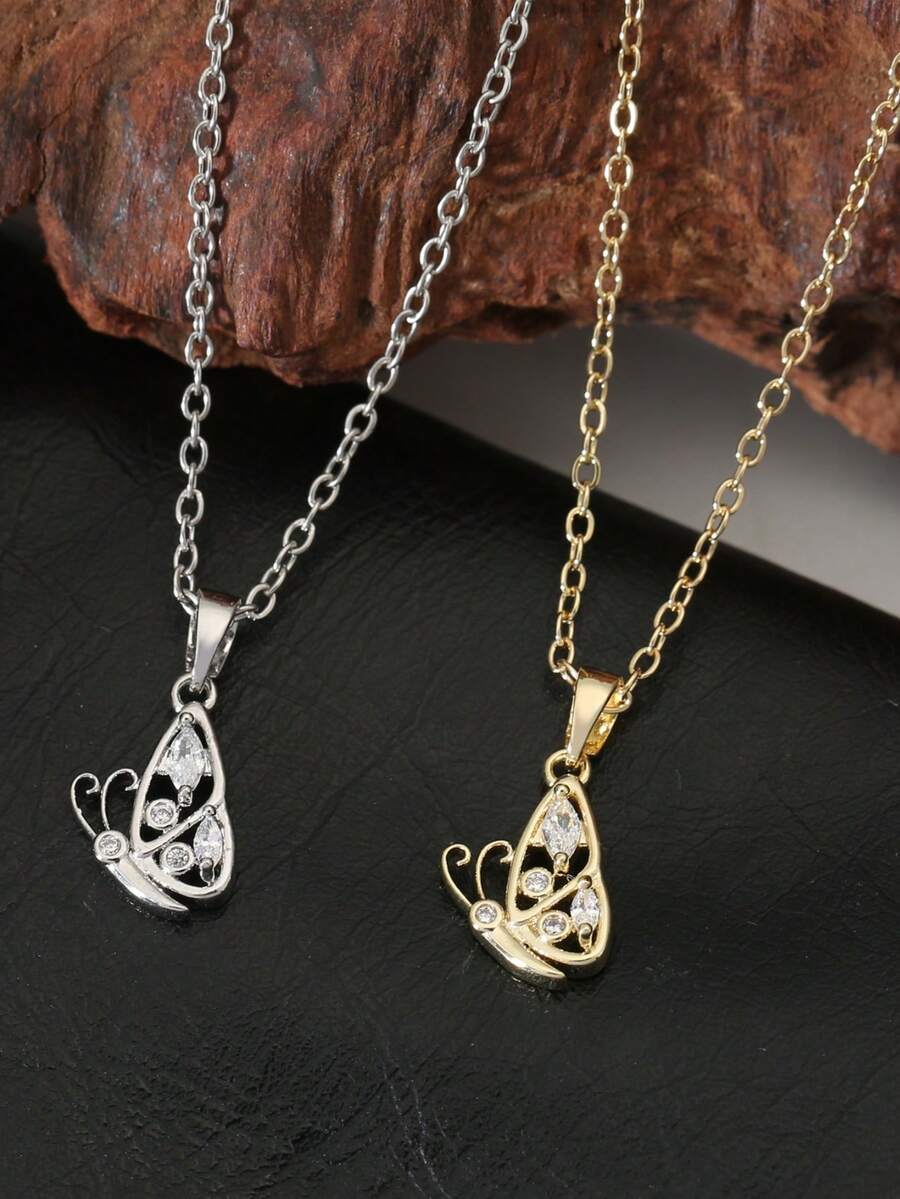 1. Mặt dây chuyền hình bướm ngọt ngào, thanh lịch và đáng yêu, mang vẻ đẹp tinh tế và đa năng, được đính đá Zirconia sáng bóng, phù hợp để đeo hàng ngày trong mọi dịp, có thể dùng làm quà tặng cho bạn bè.