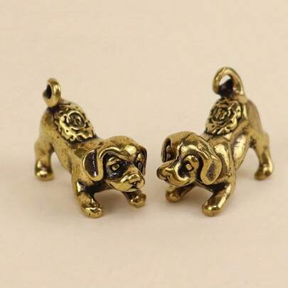1 chiếc tượng chó may mắn bằng đồng thau thủ công kiểu cổ điển, tượng điêu khắc động vật retro, thích hợp để trang trí bàn làm việc, làm mặt dây chuyền móc khóa và quà tặng ngày lễ.