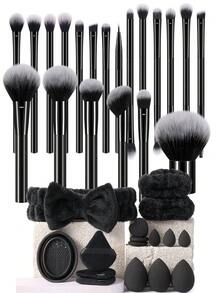 Bộ dụng cụ trang điểm 36 món bao gồm: 20 bộ cọ trang điểm + 3 bông mút trang điểm + 3 bông mút trang điểm mini + 3 bông phấn tam giác + 3 bông phấn dạng cushion mini + 2 dây đeo bát đựng phấn + 1 băng đô + 1 dụng cụ vệ sinh cọ trang điểm. - màu đen - Xem 1