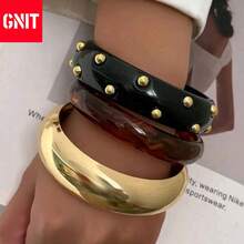 GNIT “3件套/1件套粗手镯套装 - 黑色铆钉树脂、玳瑁纹亚克力和金色金属手镯，女士可叠戴个性手镯套装 - 前卫金色铆钉、玳瑁纹和粗金开口手镯，树脂和金属手镯叠戴 - 轻盈粗手镯，适合日常和夜间外出佩戴” - 駭卡金 - 查看 7