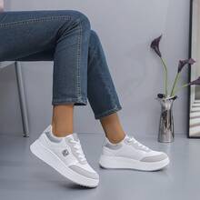 Contrast Color Lace-Up Metal Eyelet Casual Sneakers - White - View 4