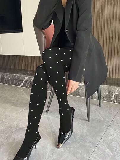 Women Velvet Print Heart & Polka Dot Tights 120D Sheer Lightweight Spring Fall Pantyhose Fashion Versatile Elegant Hosiery Suitable For Outdoor Dating Party Wear