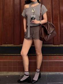 Nueva blusa de verano de hombros descubiertos a rayas para mujer, diseño sexy de atar al cuello, camiseta corta de ajuste ceñido con hombros oblicuos - Marrón - Ver 7