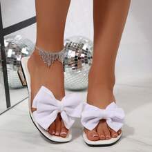 Damen Einfarbige Lässig PU Leder Blumen Niedriger Absatz Schleife Sandalen, Strandmode für den Sommer - Weiss - Übersicht 4