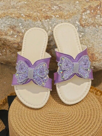 1 Pair Infant/Toddler Girls' Fashion Slippers, Glittery Colorful Sequin Bow Decor, Minimalist Round Toe Open-Toe Soft Non-Slip Slip-On Design, Bohemian Cute Princess Style Beach Flat Sandals, Suitable For Daily, Vacation, Casual, Holiday, Party, Spring/Summer New Arrival