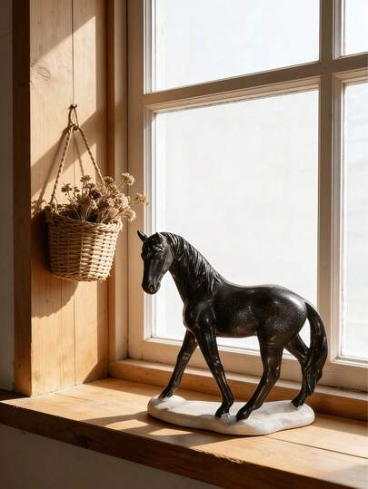 1pc Elegant Black Horse Sculpture Decor, Lifelike Walking Horse Design, Suitable For Living Room, Bedroom, Office, Entryway, Bookshelf, Desktop, Creates Warm Home Atmosphere, Great For Wedding Anniversary, Housewarming, Birthday Gift