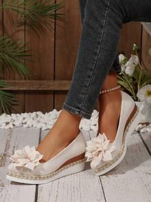 Soft Bottom Non-Fatiguing Thick Sole Wedge Heel Slip-On Loafers, Versatile For Daily Commute - Beige - View 5