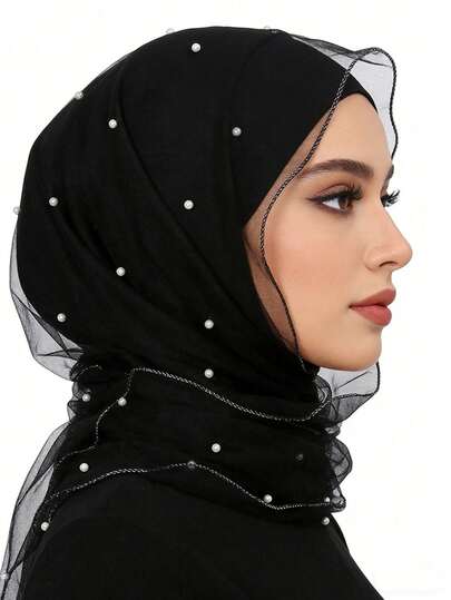 1 chiếc khăn choàng cổ màu trơn, viền ren trong suốt, trang trí ngọc trai giả.