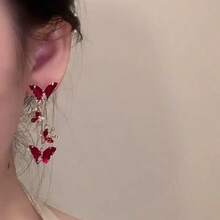 Pendiente de clip de mariposa roja clara y fresca, nuevo, de moda y de alta gama, versátil, pendiente de lujo ligero - Rojo - Ver 2
