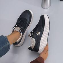 Contrast Color Lace-Up Metal Eyelet Casual Shoes - Black - View 2
