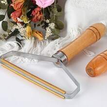 1/2 chiếc dụng cụ gỡ xơ vải cán gỗ, dụng cụ loại bỏ lông thú cưng hai mặt, dụng cụ loại bỏ xơ vải bằng kim loại và gỗ, không làm hư hại áo khoác len. - A - Xem 4